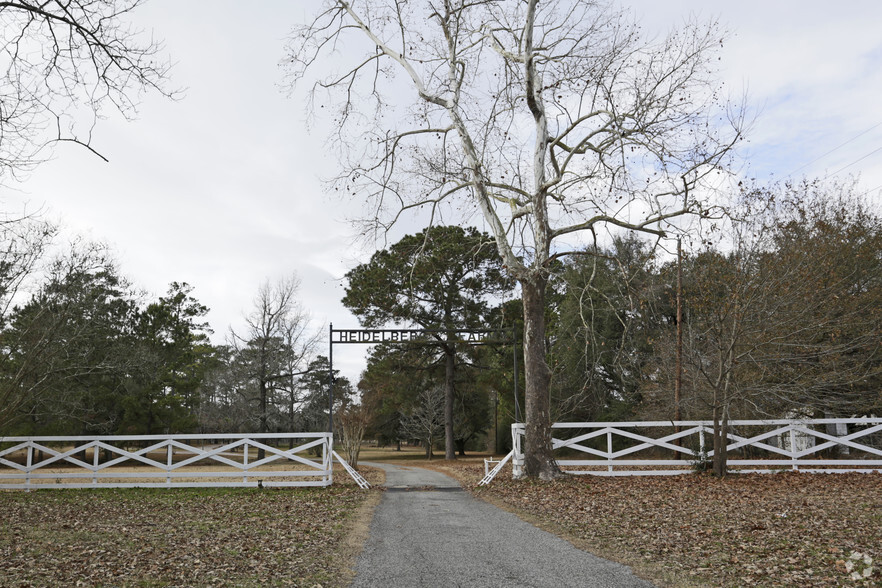 1623 Riley Fuzzell Rd, Spring, TX for sale - Primary Photo - Image 1 of 1