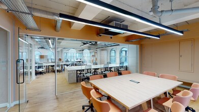 8-9 Well Ct, London to rent Interior Photo- Image 1 of 2