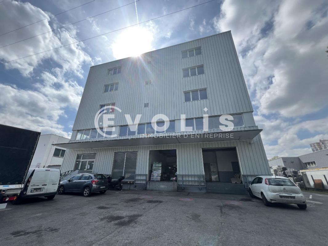 Light Industrial in Rosny Sous Bois to rent Building Photo- Image 1 of 20