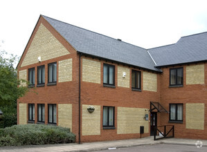 3-7 Canon Harnett Ct, Milton Keynes for rent Building Photo- Image 1 of 9