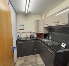 Manor Rd, Mancetter to rent Interior Photo- Image 2 of 4