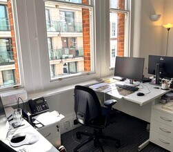 72 Newman St, London to rent Interior Photo- Image 1 of 2