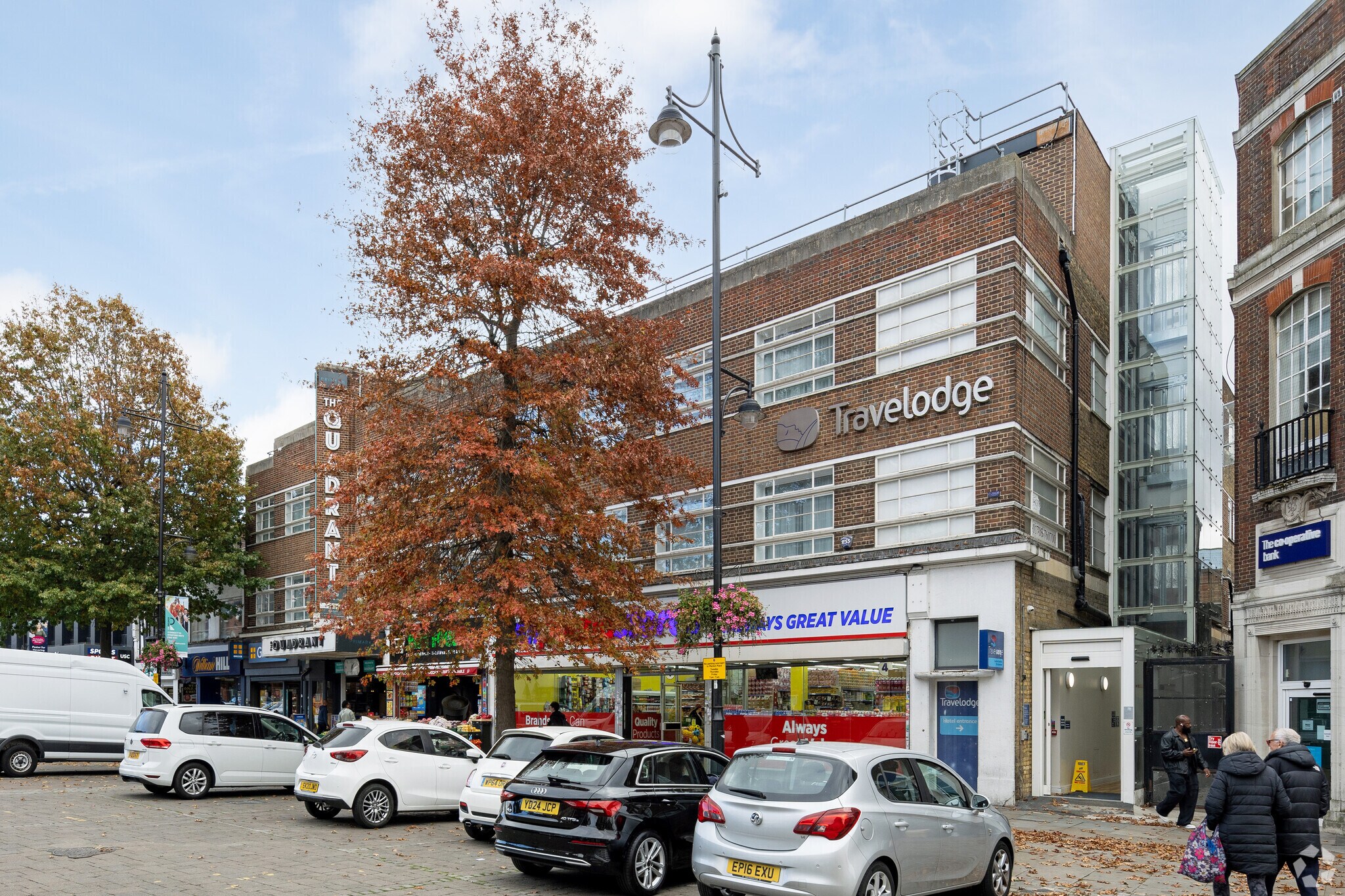 1-3 Quadrant Arcade, Romford for sale Primary Photo- Image 1 of 1