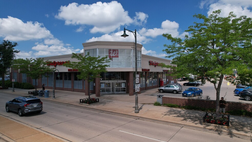 700 W College Ave, Appleton, WI for sale - Building Photo - Image 1 of 1