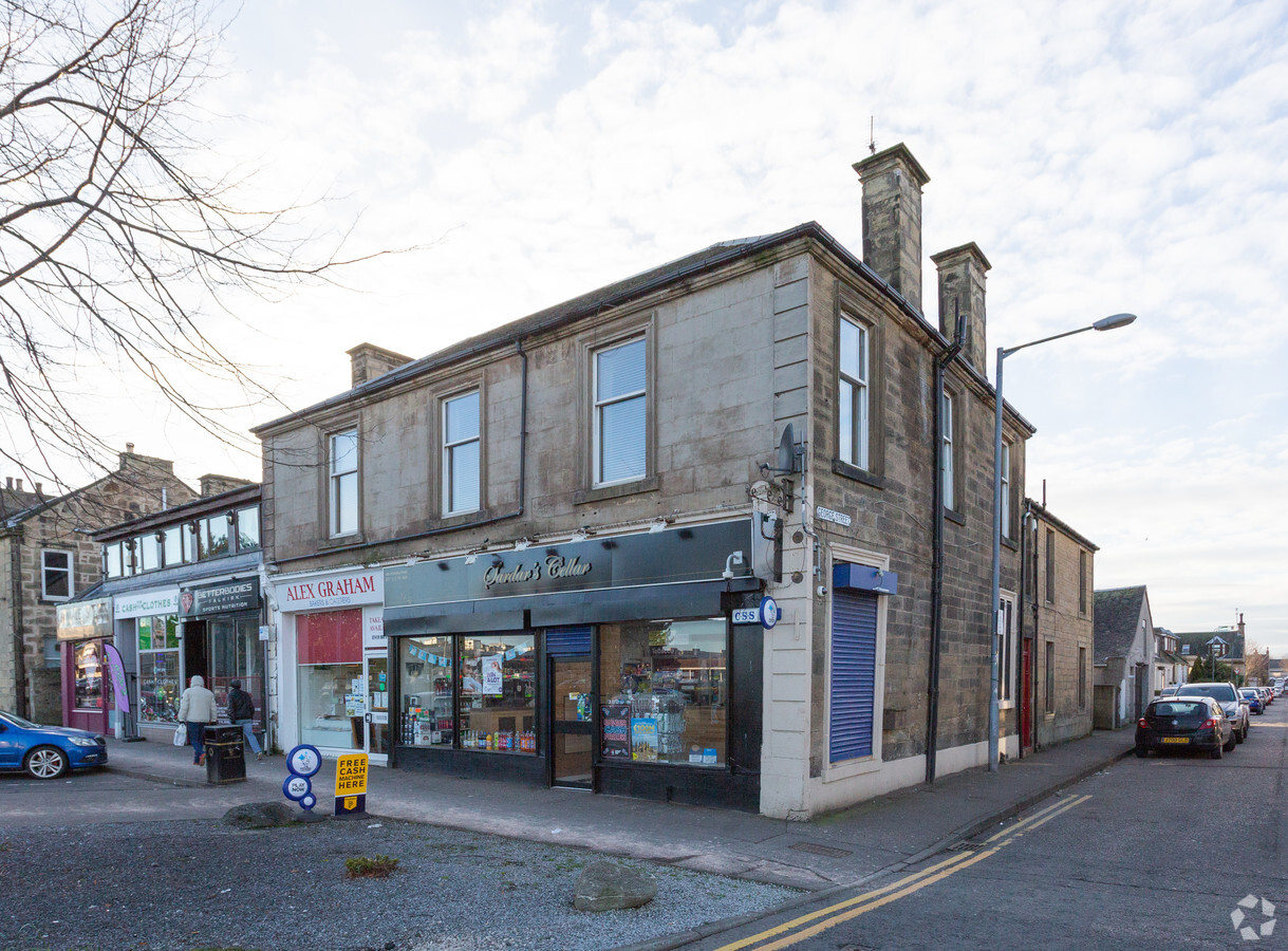 48-48a Grahams Rd, Falkirk, Fk1 1hr