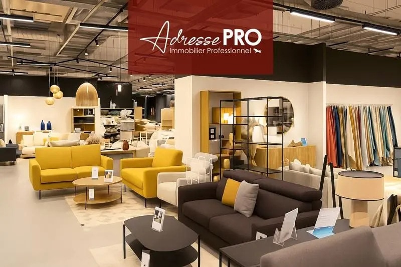 Retail in Bordeaux for sale - Building Photo - Image 1 of 5