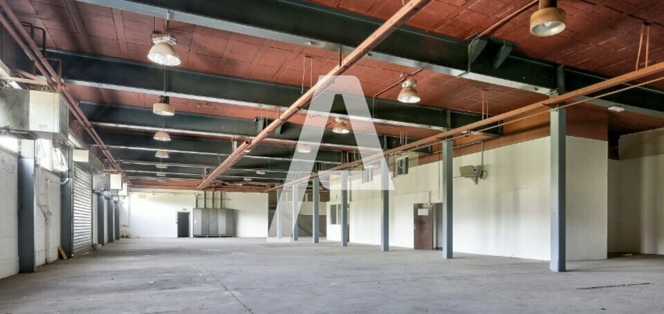 1 Rue Blaise Pascal, Chilly-Mazarin to rent - Interior Photo - Image 2 of 6
