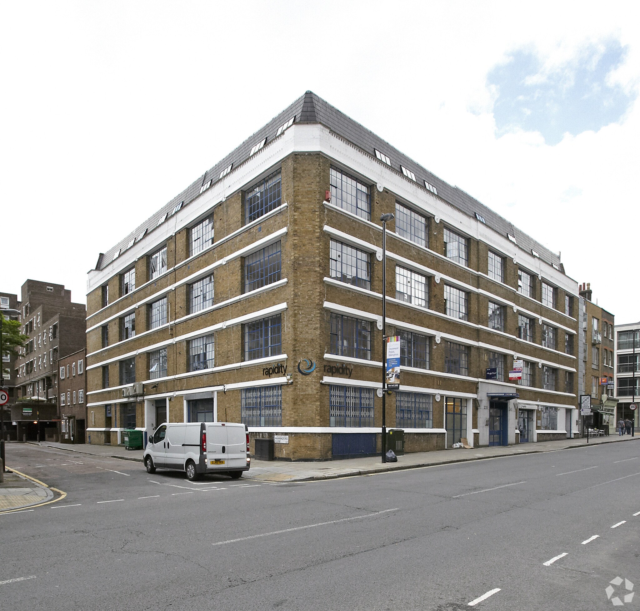 235-245 Goswell Rd, London for sale Primary Photo- Image 1 of 1