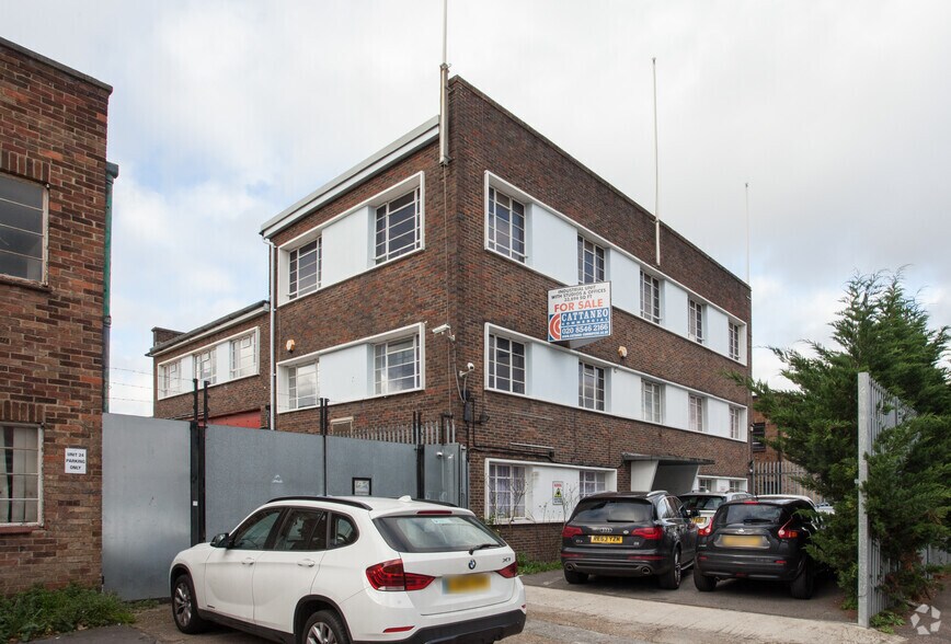 23 Lyon Rd, Walton On Thames for sale - Building Photo - Image 1 of 1