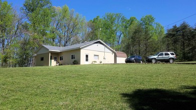 520 Community House Rd, Roxboro, NC for sale Primary Photo- Image 1 of 1