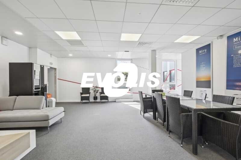 Office in Tremblay-en-France to rent - Building Photo - Image 3 of 14
