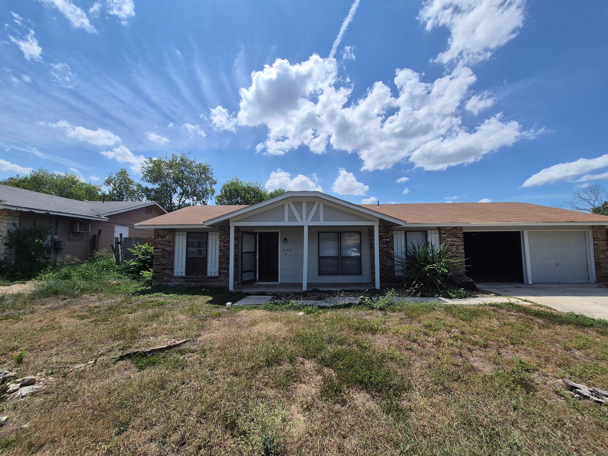 KC Rentals portfolio of 5 properties for sale on LoopNet.co.uk Building Photo- Image 1 of 12