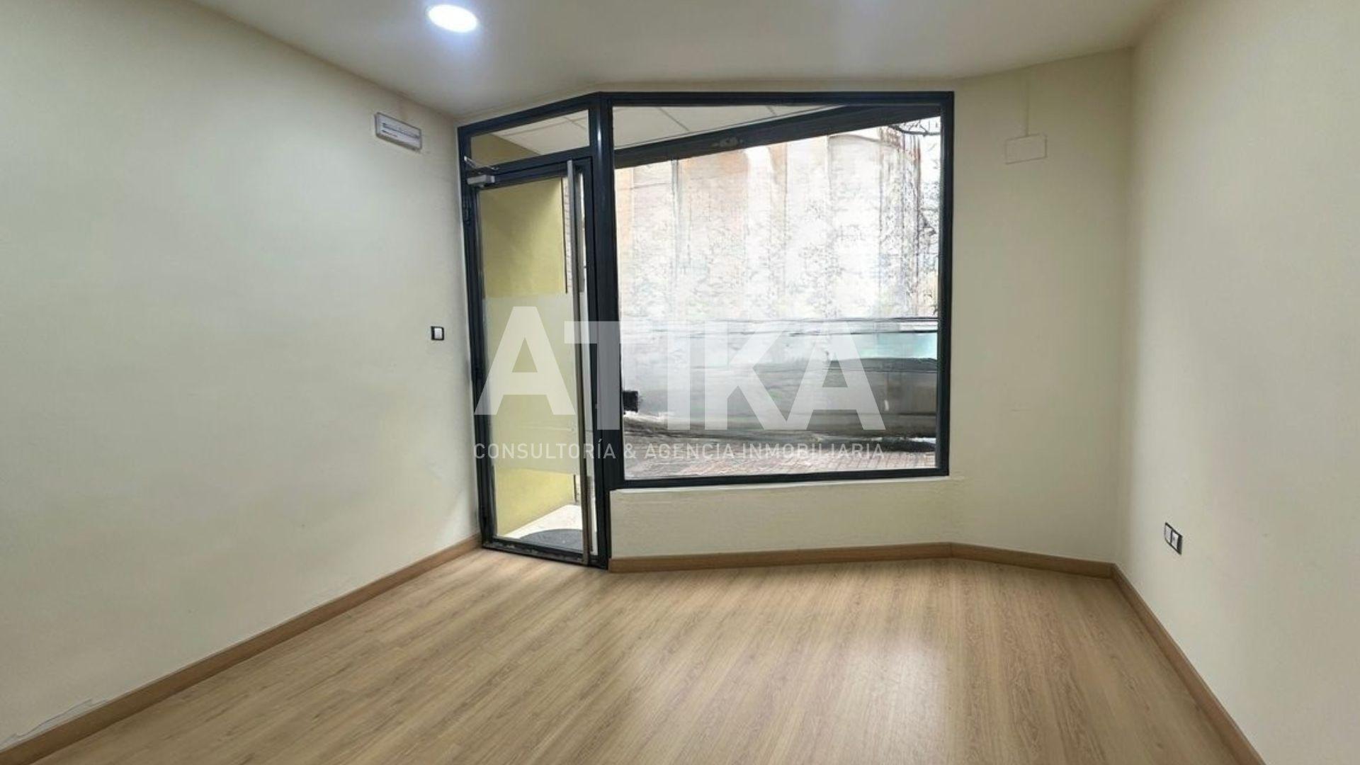 Office in Ontinyent, Valencia to rent Interior Photo- Image 1 of 7