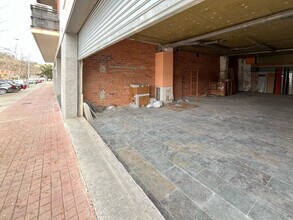 Retail in Igualada, Barcelona to rent Interior Photo- Image 2 of 12