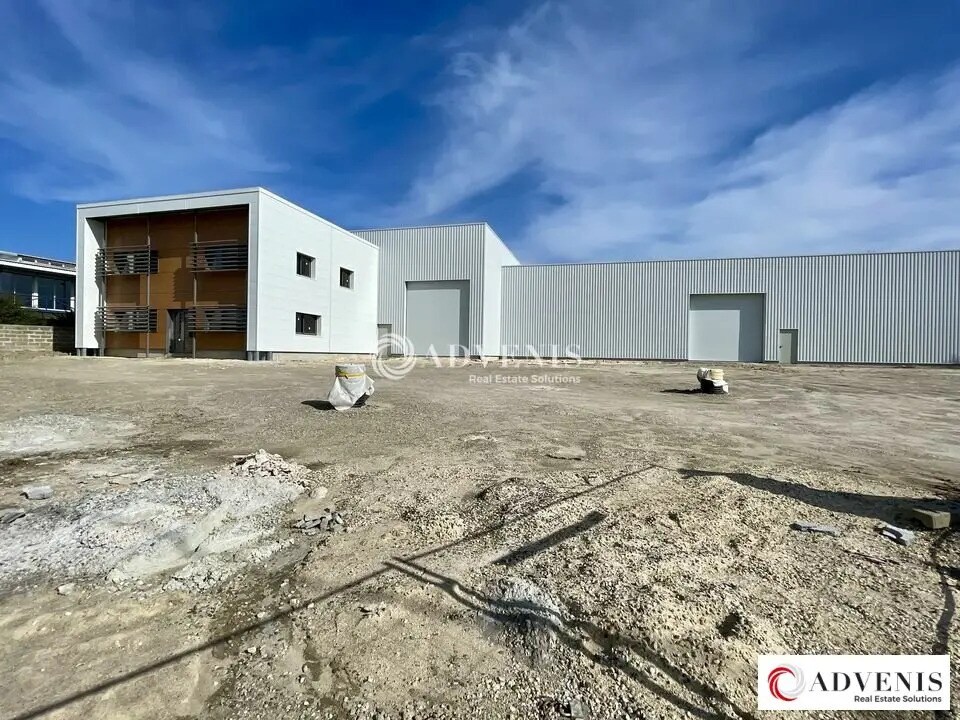 Light Industrial in Bassens to rent Building Photo- Image 1 of 8