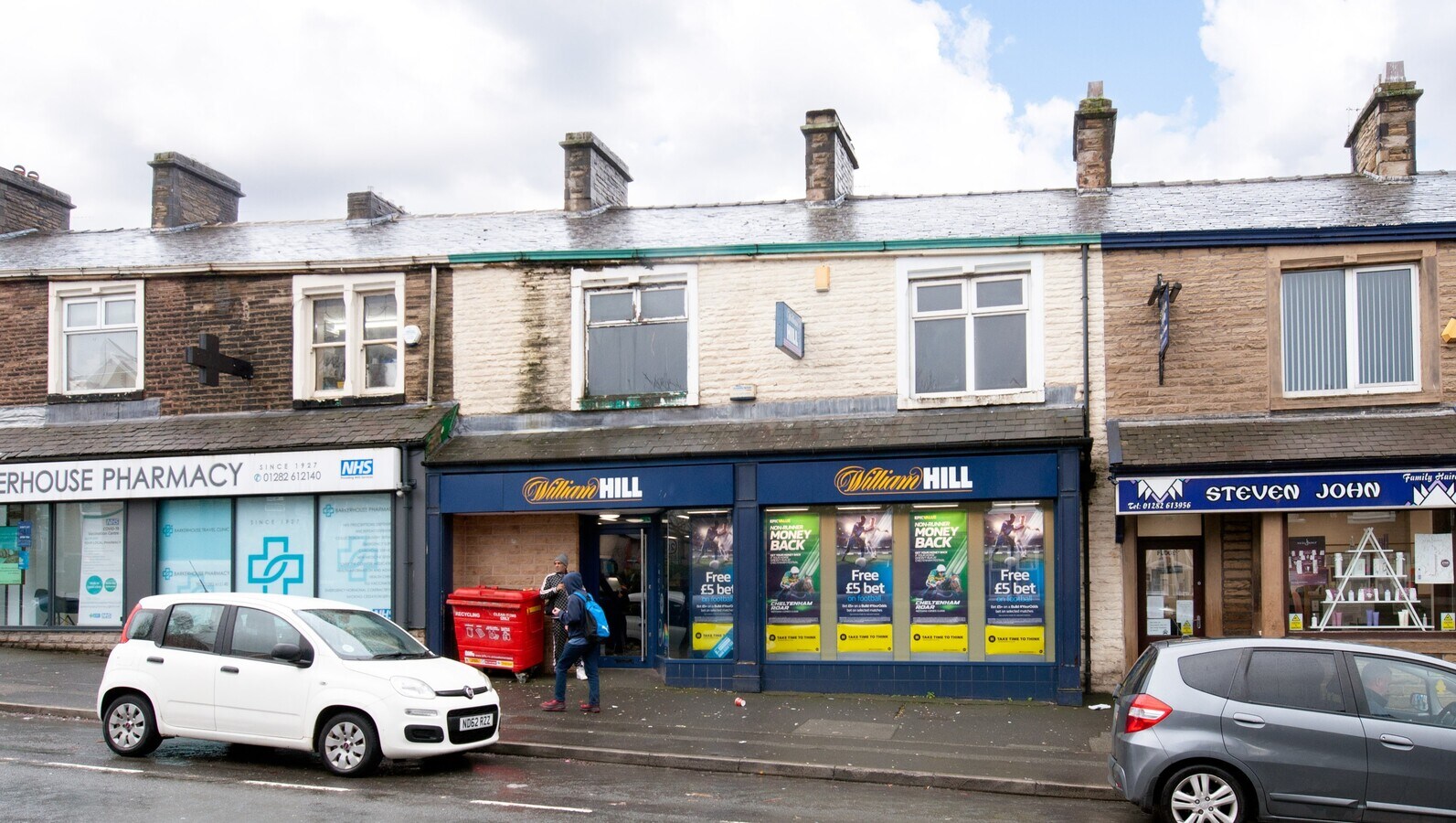 98100 Barkerhouse Rd, Nelson BB9 9EU UK