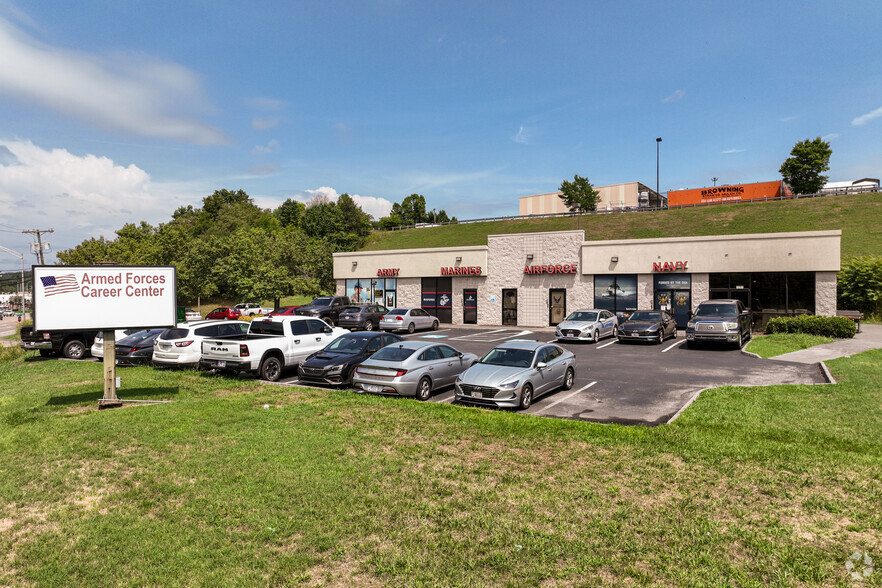 1051-1055 Waterman Private Rd, Kingsport, TN for sale - Building Photo - Image 2 of 12