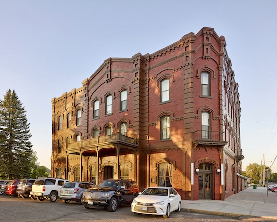 1 Grand Union Sq, Fort Benton, MT for sale - Building Photo - Image 1 of 1