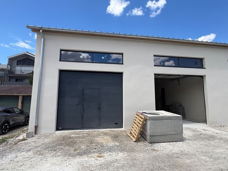 Light Industrial in Saint-Priest for sale - Building Photo - Image 3 of 9