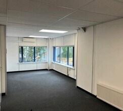 Bridge Rd, Welwyn Garden City to rent Interior Photo- Image 2 of 2