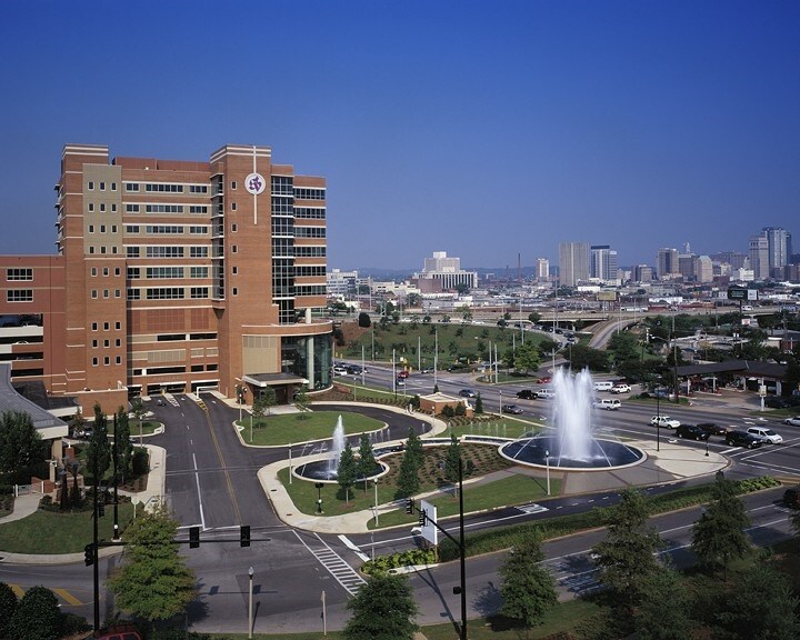 800 Saint Vincents Dr, Birmingham, AL to rent Primary Photo- Image 1 of 5