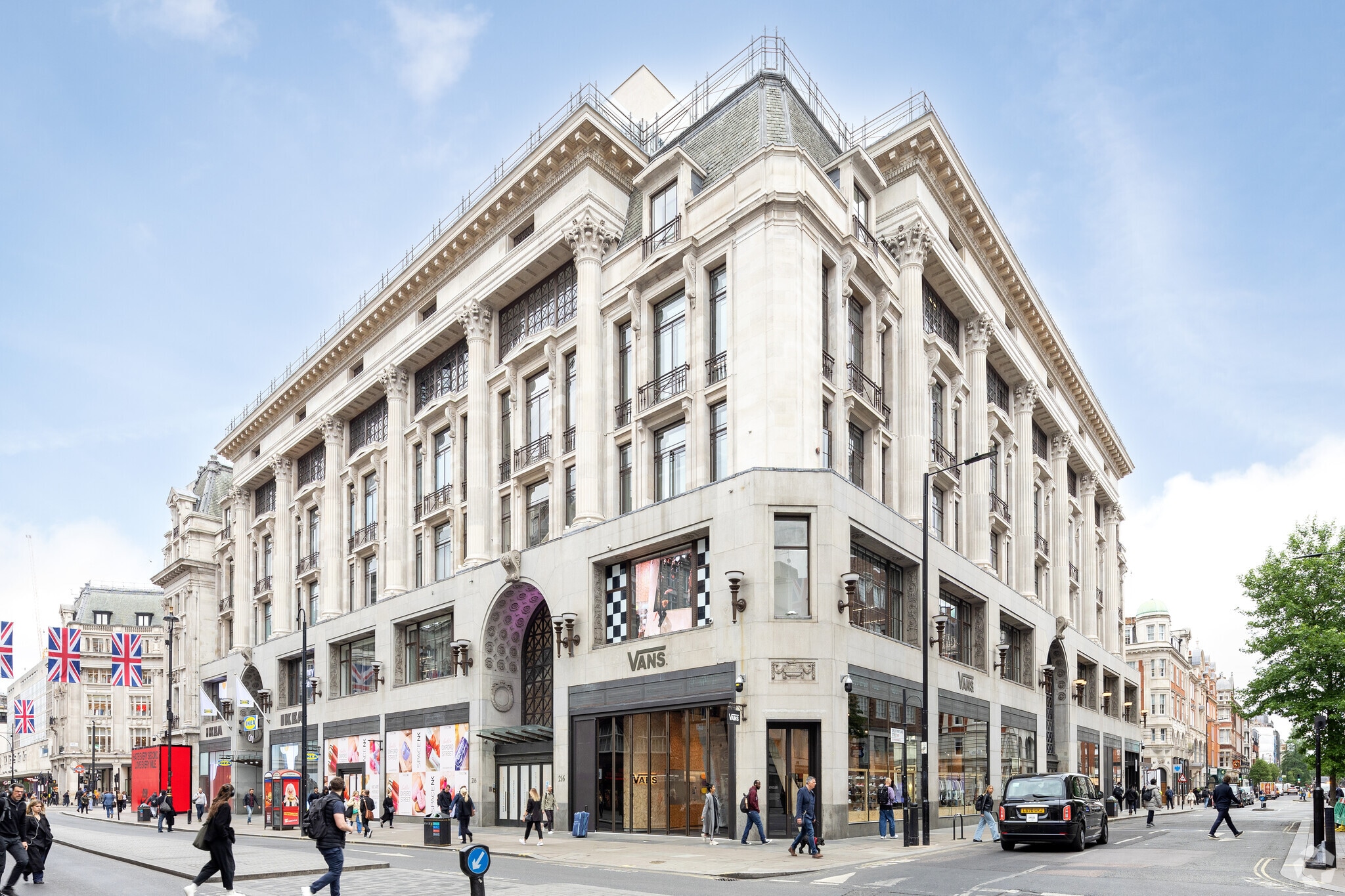 214-236 Oxford St, London for sale Primary Photo- Image 1 of 1