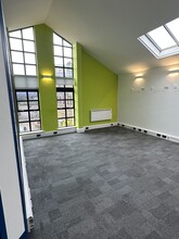 53-55 Felsham Rd, London to rent Interior Photo- Image 2 of 7