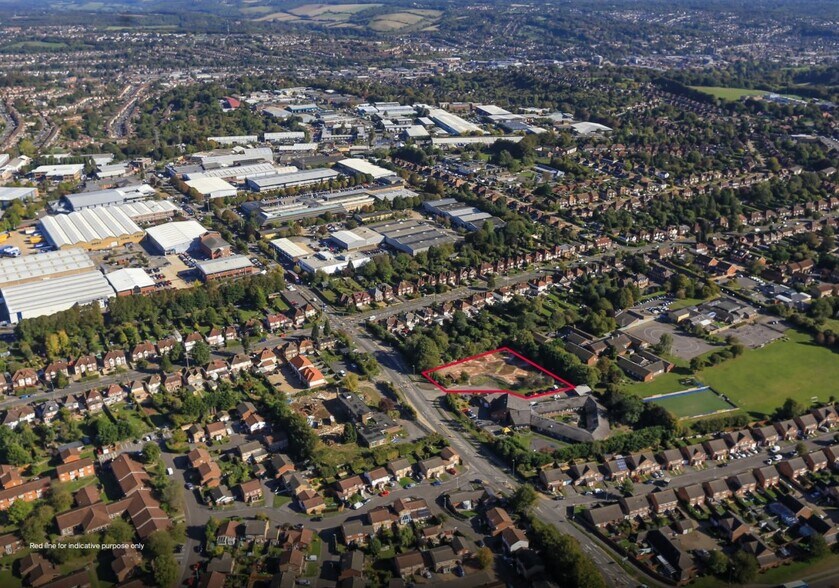 The Courtyard, High Wycombe for sale - Primary Photo - Image 1 of 1