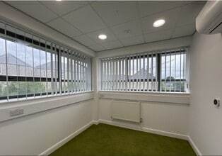 Glastonbury Rd, Wells to rent Interior Photo- Image 2 of 12