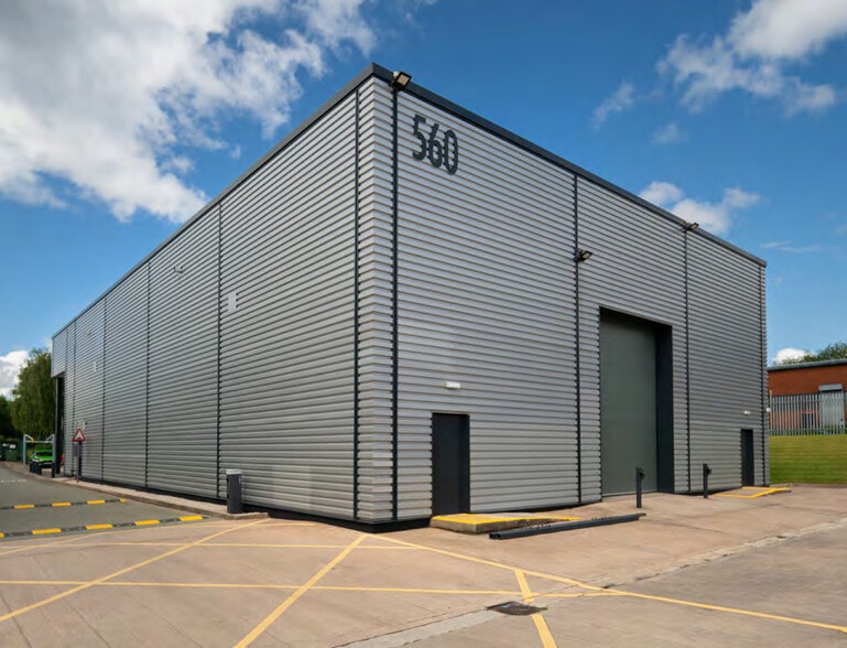 Broadway, Salford to rent - Building Photo - Image 2 of 2