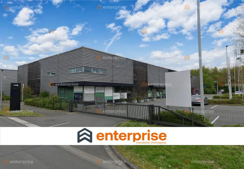 Location Commerce 158 m² - Photo 1