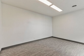 2910-2960 Scott Blvd, Santa Clara, CA to rent Building Photo- Image 2 of 19