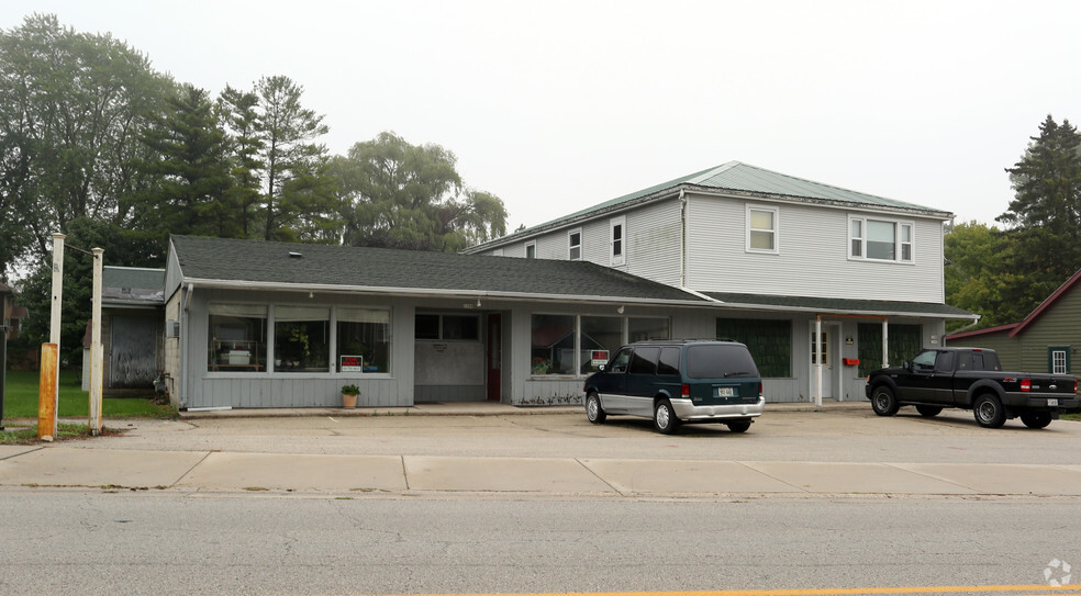 110 Wisconsin St, Adell, WI for sale - Primary Photo - Image 1 of 1