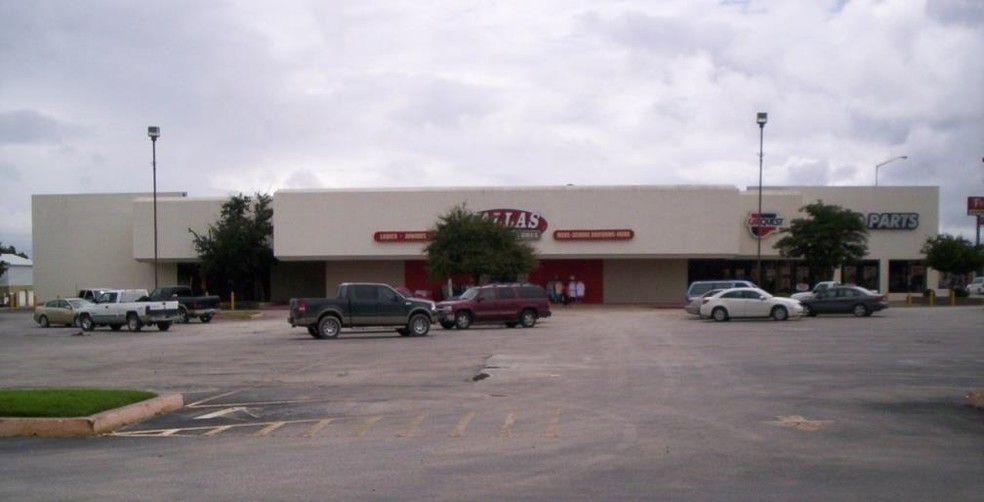 503 E 6th St, Del Rio, TX for sale - Building Photo - Image 1 of 1