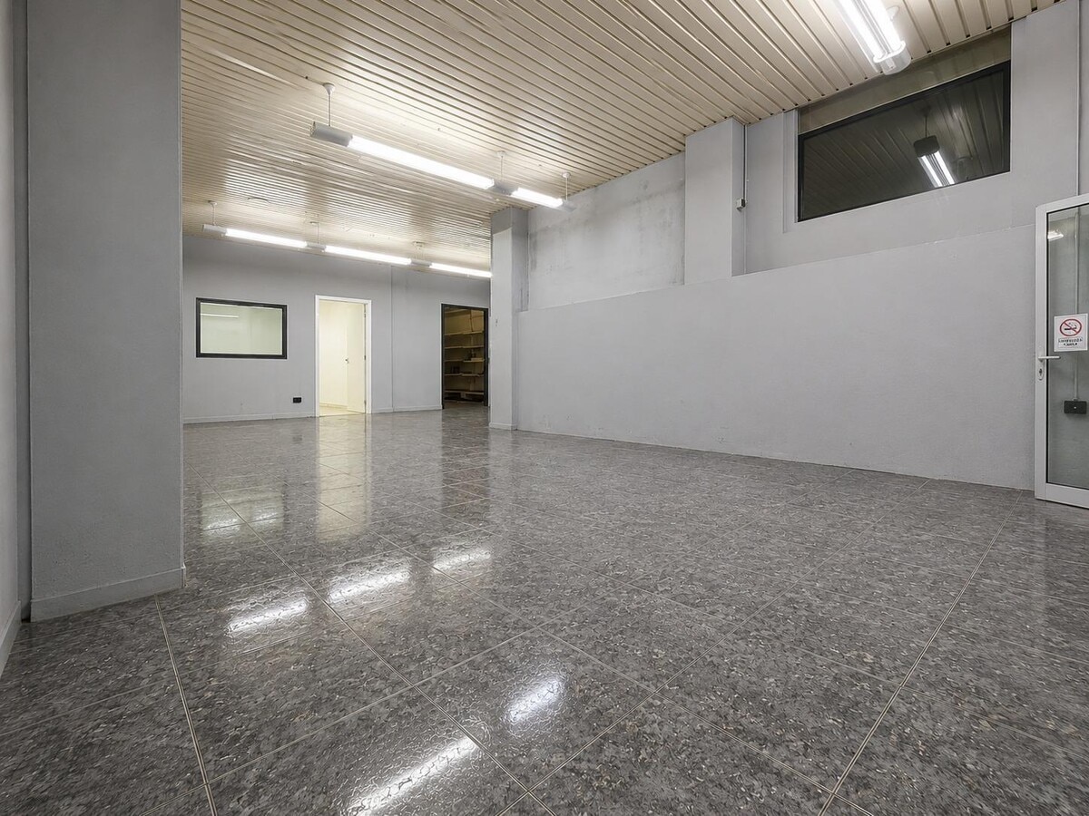 Reus, TAR 43202 - Unit 1 -  - Interior Photo - Image 2 of 7