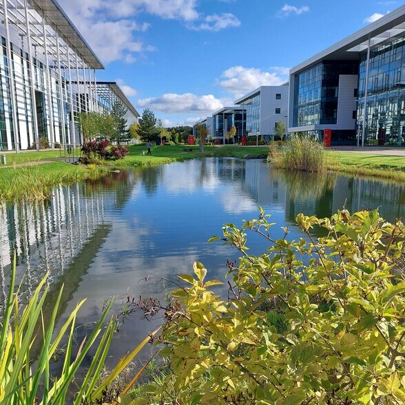 Parklands Ave, Holytown to rent - Building Photo - Image 2 of 8