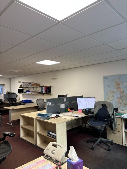 Unit 8 English Business Park, English Close, Hove for sale - Interior Photo - Image 2 of 20