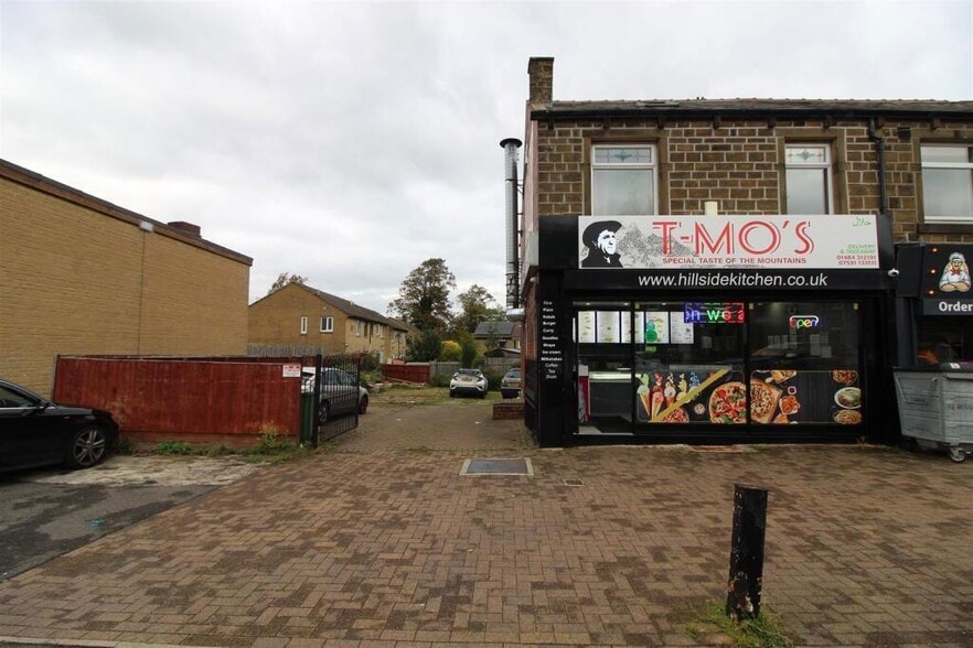 5 Church Ln, Huddersfield for sale - Primary Photo - Image 1 of 33