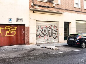 Calle Santoña, 31, Madrid, Madrid for rent Building Photo- Image 1 of 3