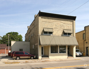 14 S 3rd W St, Fort Atkinson, WI for sale Primary Photo- Image 1 of 1