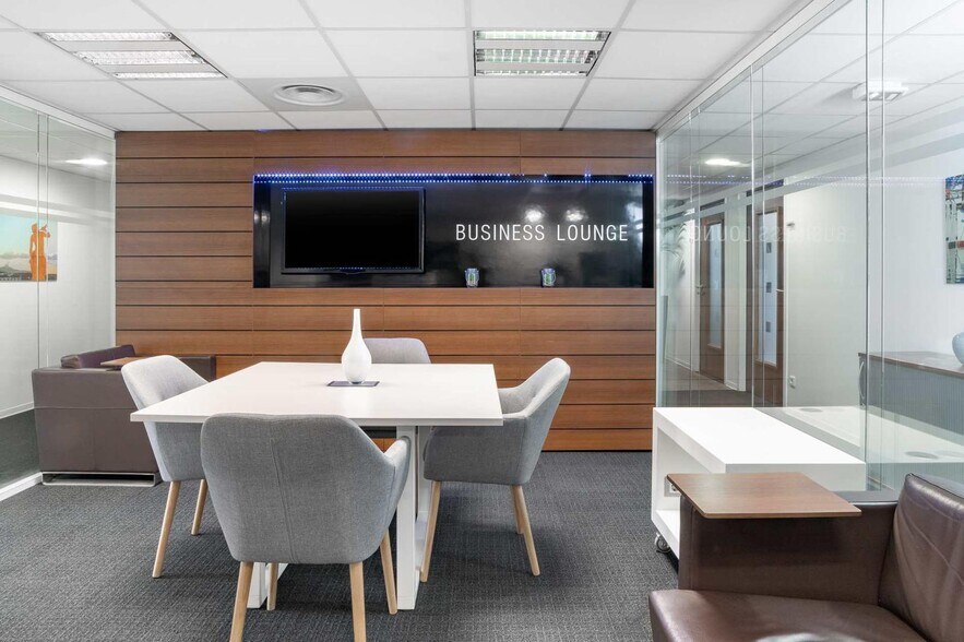 Office in Schiltigheim to rent - Interior Photo - Image 1 of 6