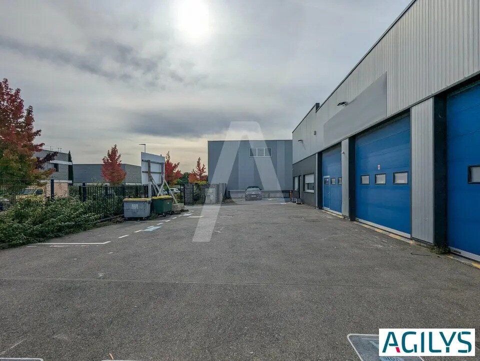 Vente Local d'activités 711 m² - Photo 1