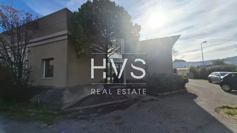 Light Industrial in Aix-en-Provence to rent - Building Photo - Image 1 of 8