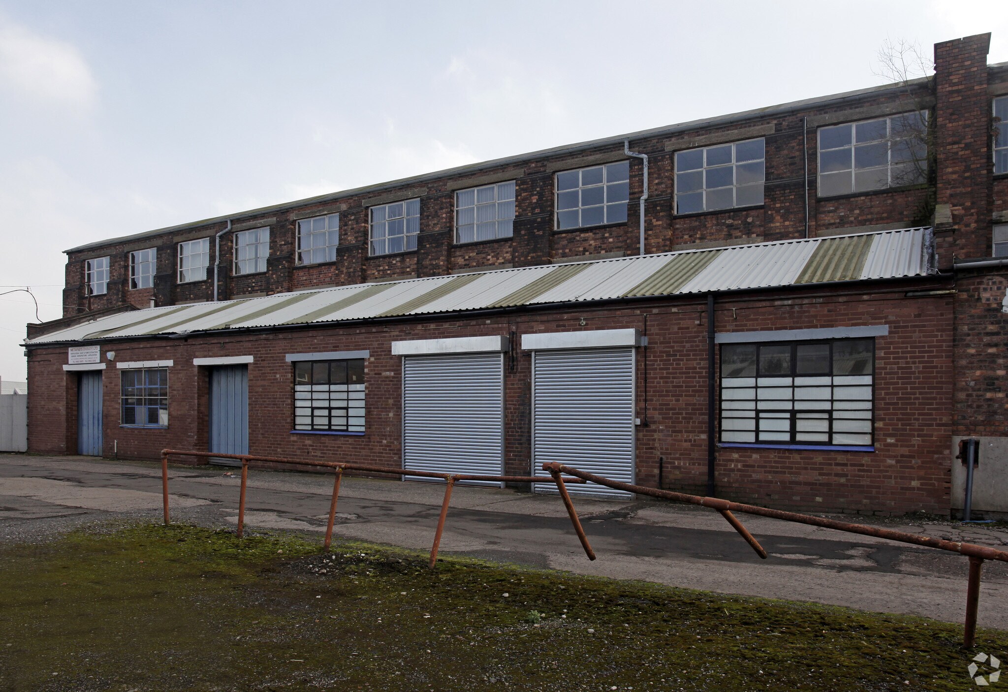 Sunbeam St, Wolverhampton to rent Primary Photo- Image 1 of 3