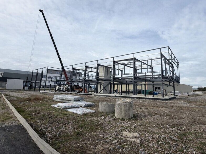 Office in Mornant for sale - Building Photo - Image 3 of 11