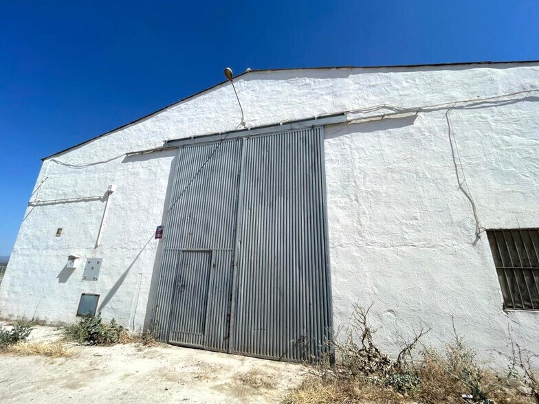 Industrial in Mengíbar for sale - Building Photo - Image 2 of 3