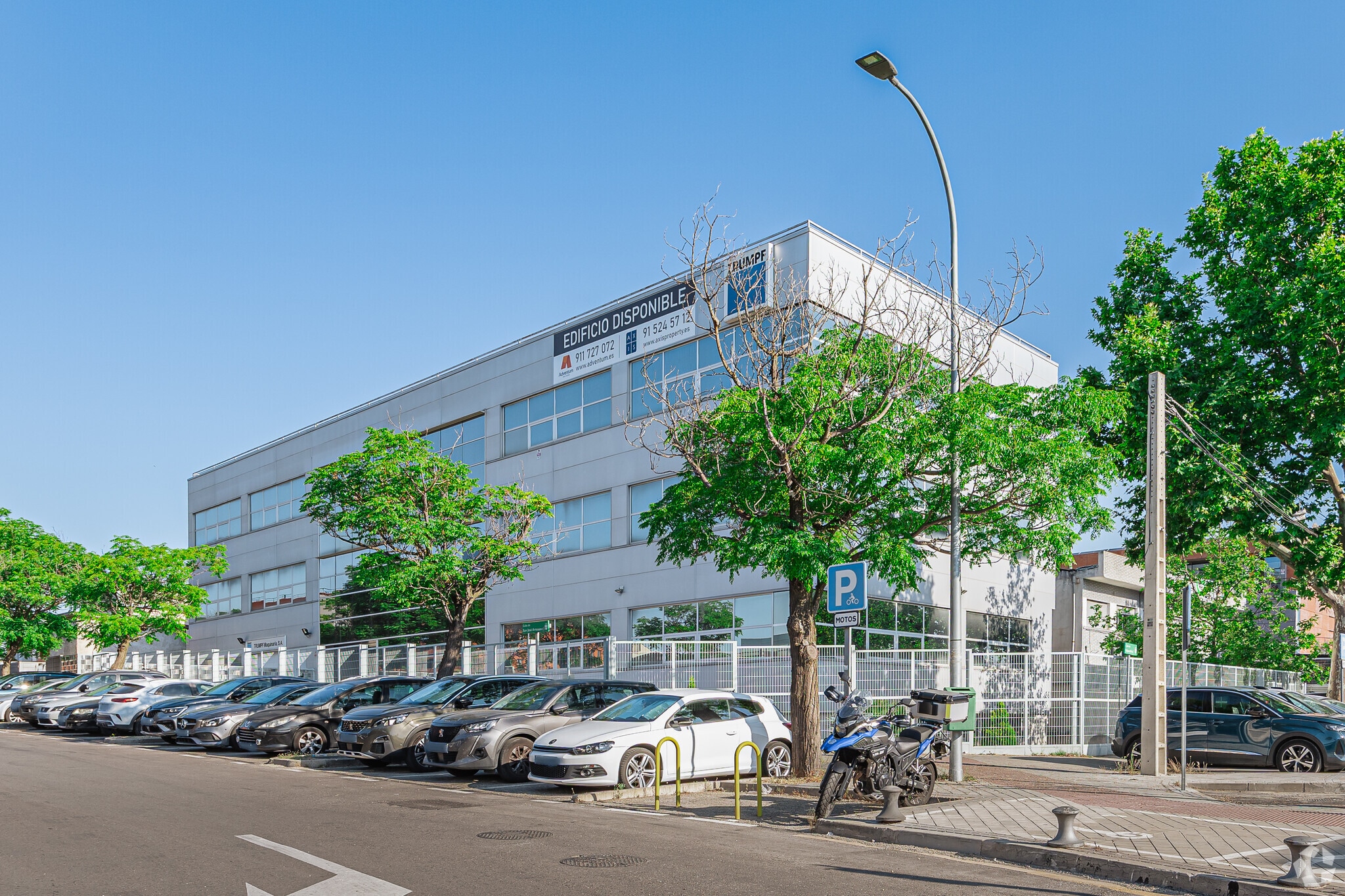 Calle Valportillo I, 1, Alcobendas, Madrid to rent Primary Photo- Image 1 of 5
