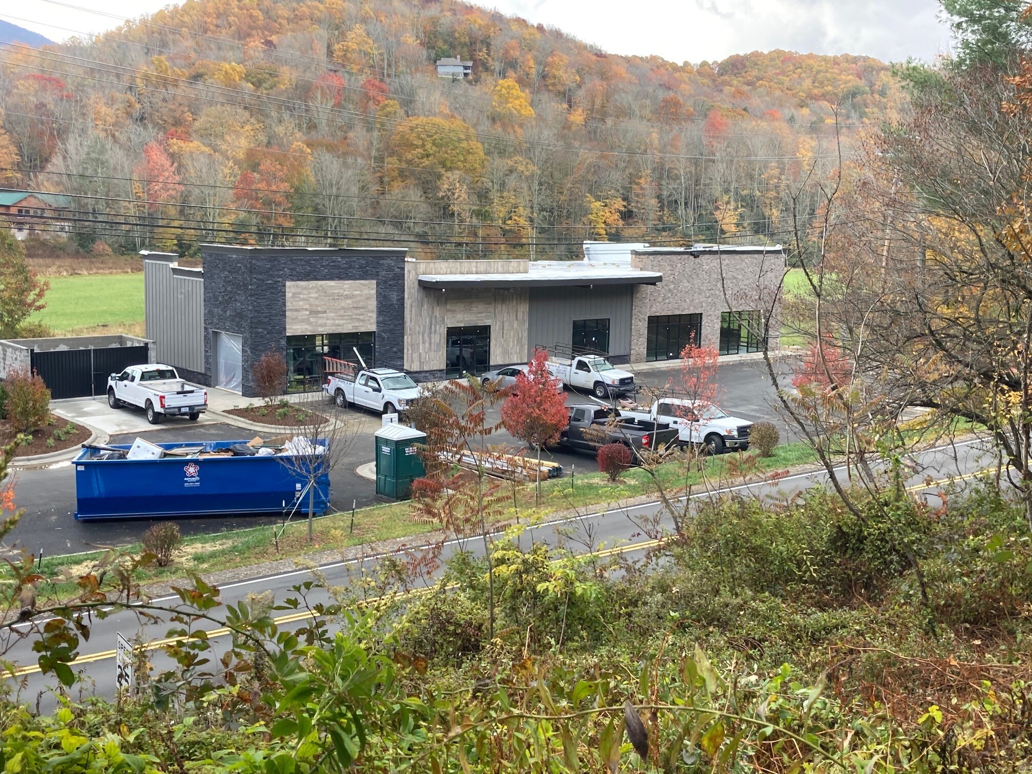 1136 Shawneehaw Ave, Banner Elk, NC for sale Building Photo- Image 1 of 1