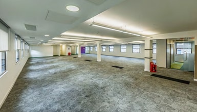 Crimon Pl, Aberdeen to rent Interior Photo- Image 1 of 3