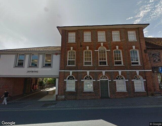 27 Oxford St, Newbury to rent - Building Photo - Image 2 of 12